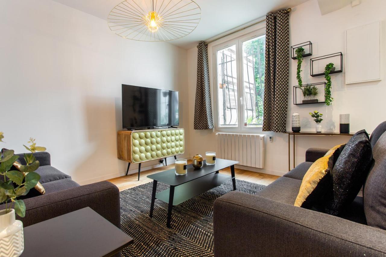 Cmg Montmartre/ Marche Saint-pierre * Parijs